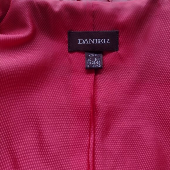 Danier Leather red jacket – XS (will fit S) - Picture 7 of 11